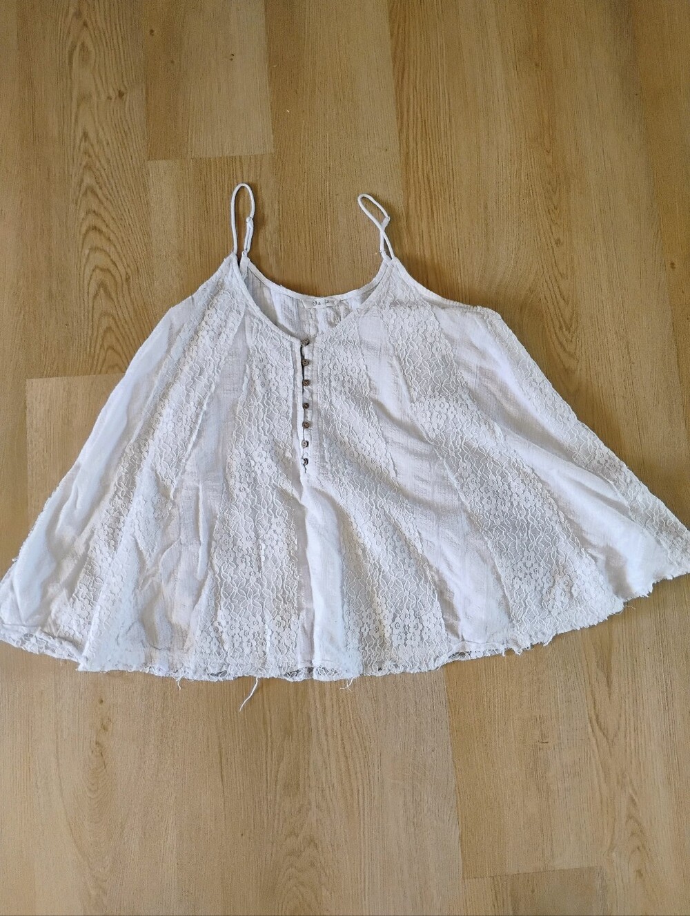 Oli & Hali White Lace Spaghetti Strap Camisole
